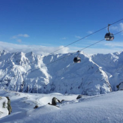 Ein Skigebiet in Tirol