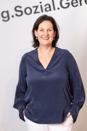 Dr. Andrea Haselwanter-Schneider