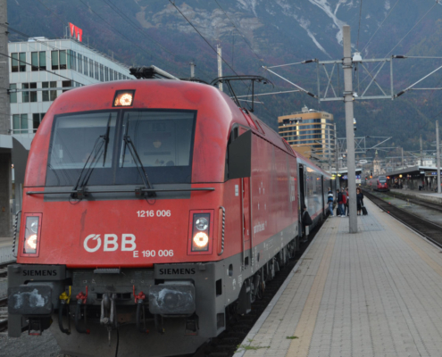 Der ehemalige Direktzug zwischen Lienz und Innsbruck